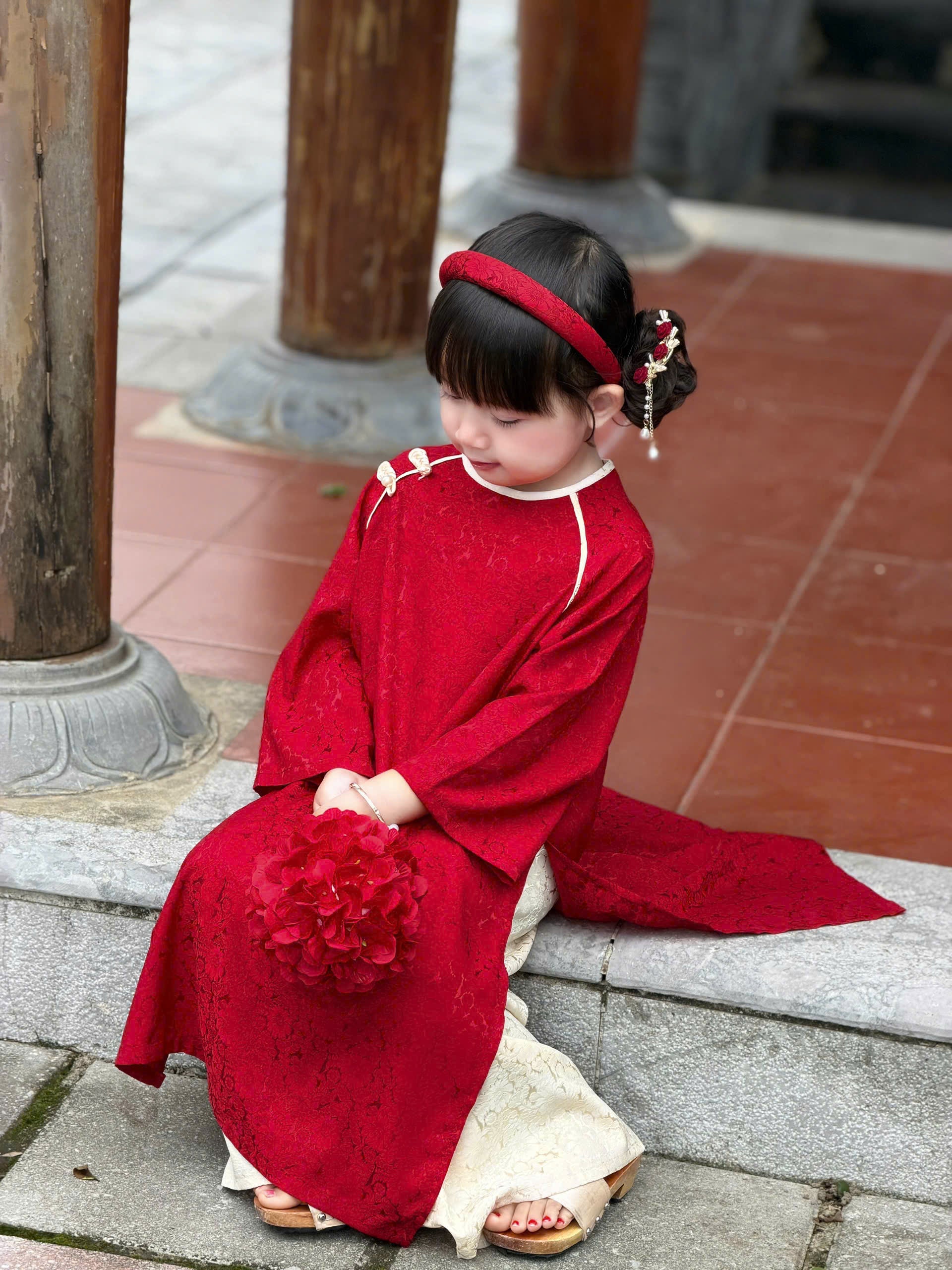 Floral Heritage Áo Dài – Ruby Cream (6Months–8Years) | Floral Brocade Vietnamese Traditional Outfit | Optional Matching Red Mấn Headband