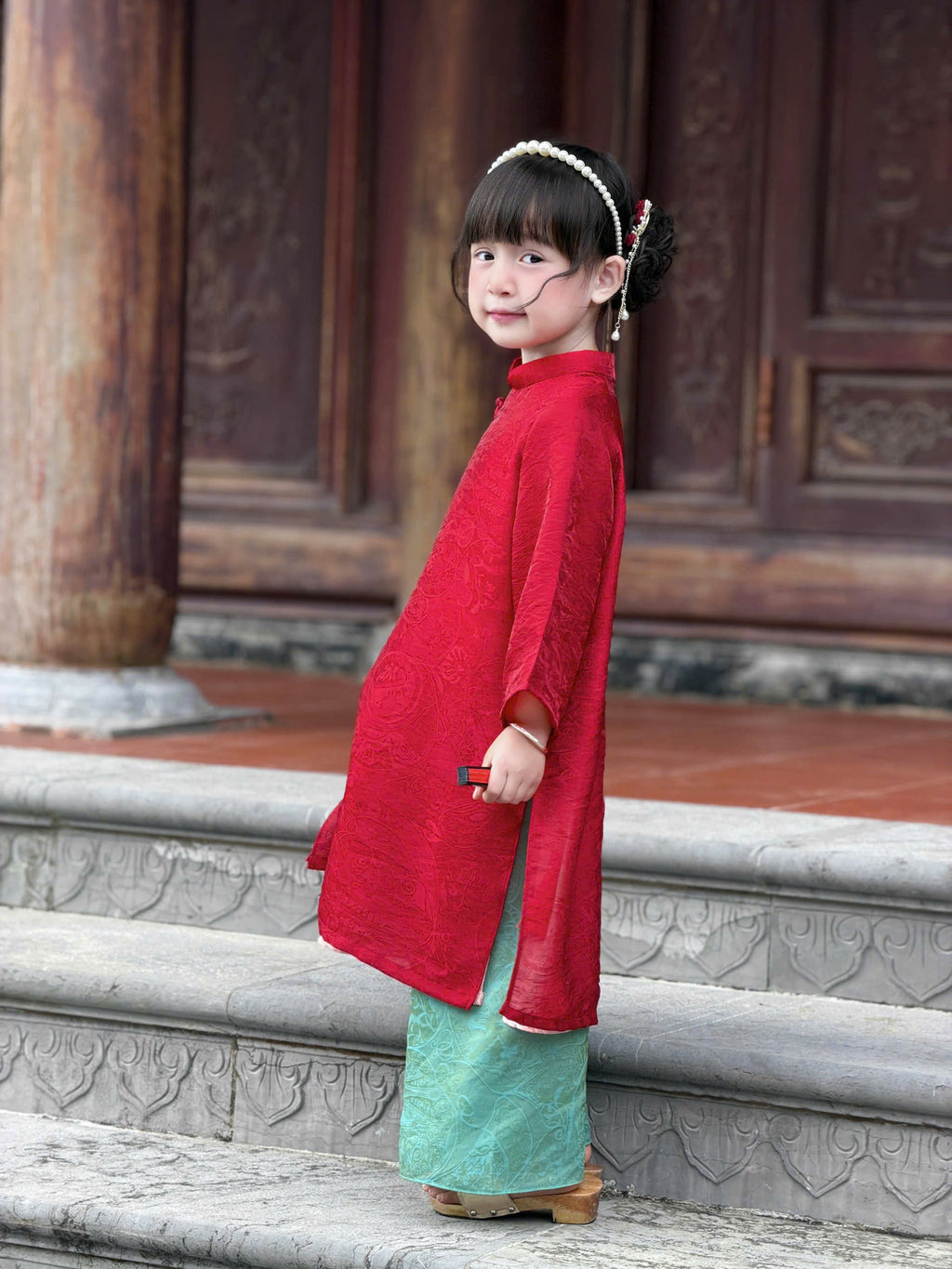 Royal Heritage Áo Dài – Ruby Jade (6–12 Months) | Traditional 4-Panel Vietnamese Outfit |Lunar New Year & Cultural Celebration Wear | Optional Green Headband