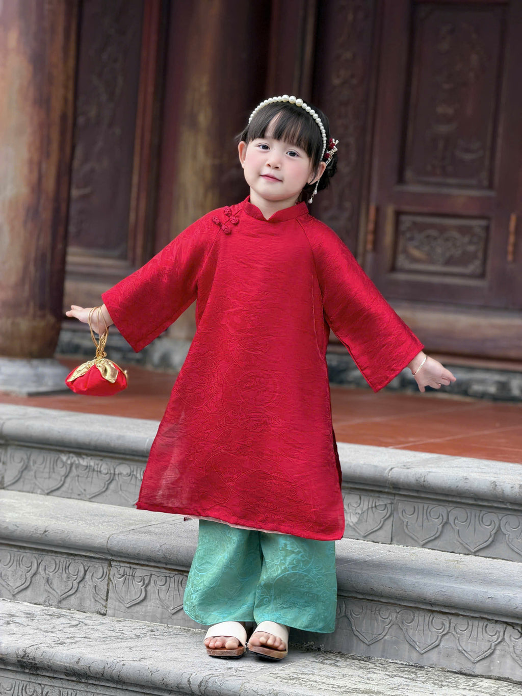 Royal Heritage Áo Dài – Ruby Jade (6–12 Months) | Traditional 4-Panel Vietnamese Outfit |Lunar New Year & Cultural Celebration Wear | Optional Green Headband