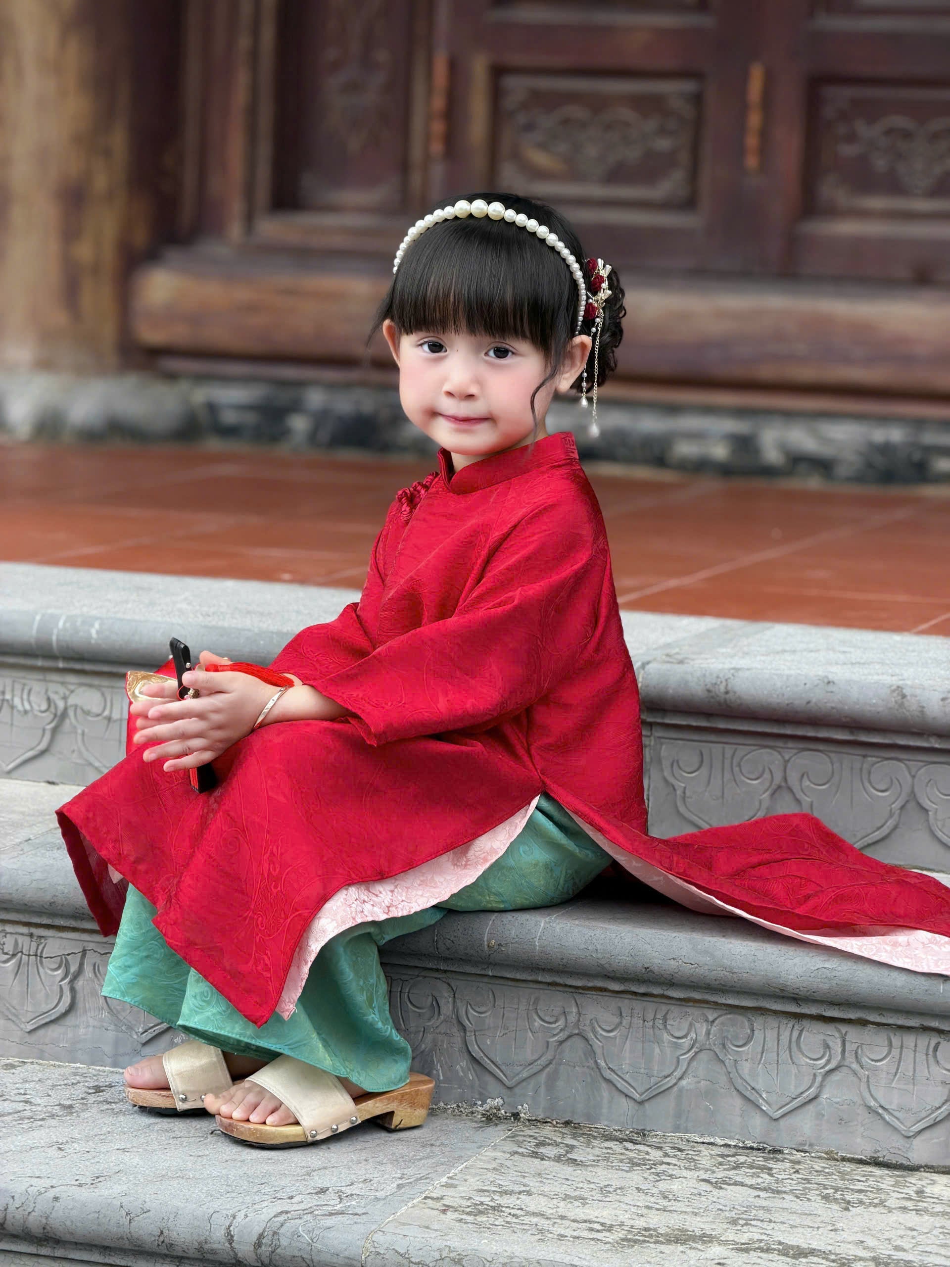 Royal Heritage Áo Dài – Ruby Jade (6–12 Months) | Traditional 4-Panel Vietnamese Outfit |Lunar New Year & Cultural Celebration Wear | Optional Green Headband