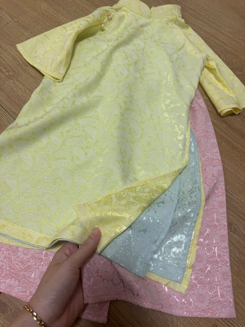Imperial Bloom 4-Flap Áo Dài – Golden Lotus (6 Months–3 Years) | Silk Brocade Vietnamese Traditional Outfit | Lunar New Year (Tết) & Special Occasion Wear