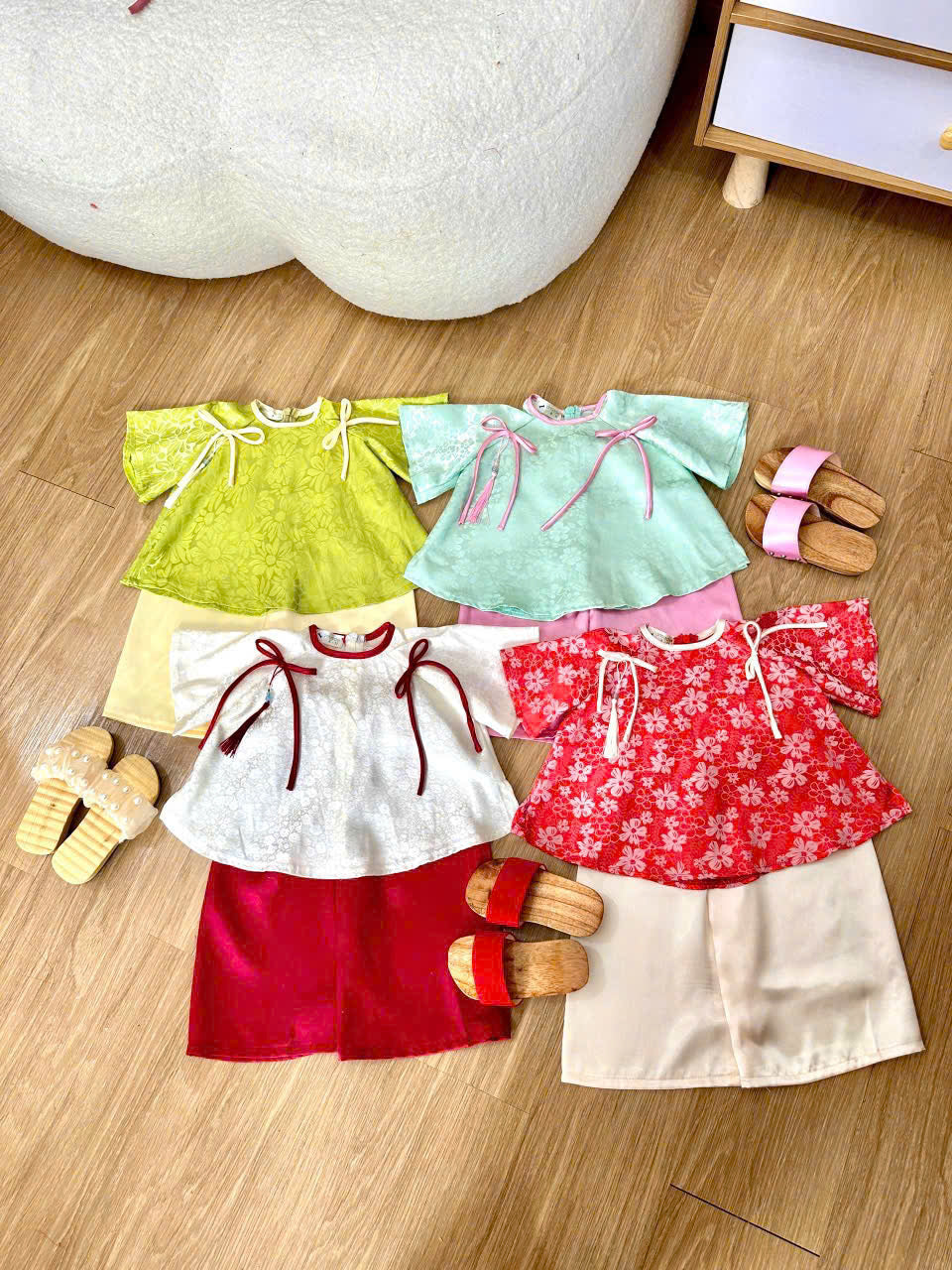 Mẫn Hoa Vietnamese Pháp Phục Set for Girls (0–6 Years) | Traditional Vietnamese Outfit | Matching Satin Headband Included | Tết & Cultural Celebration Wear
