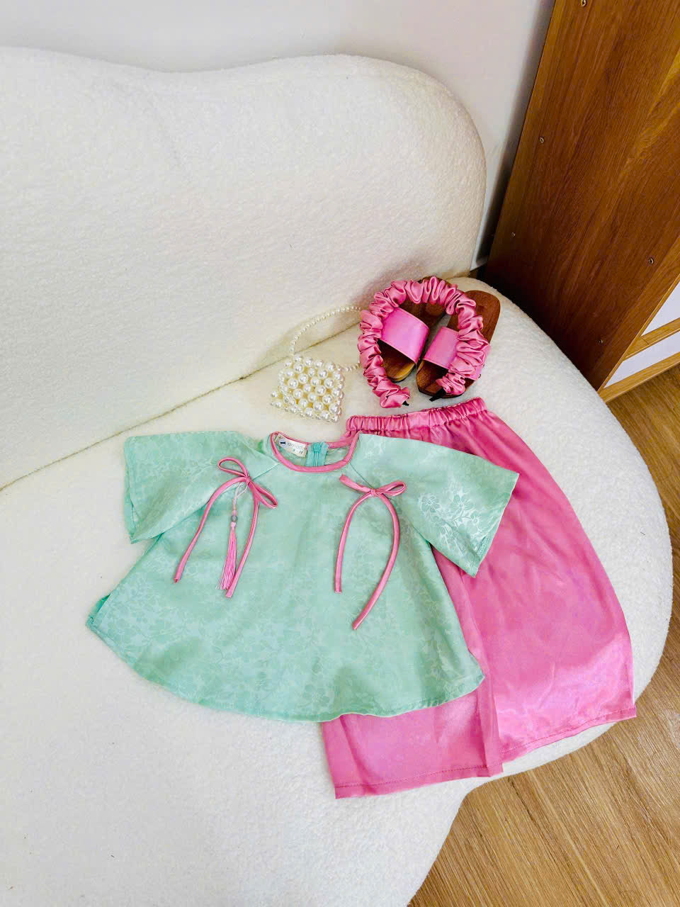 Mẫn Hoa Vietnamese Pháp Phục Set for Girls (0–6 Years) | Traditional Vietnamese Outfit | Matching Satin Headband Included | Tết & Cultural Celebration Wear