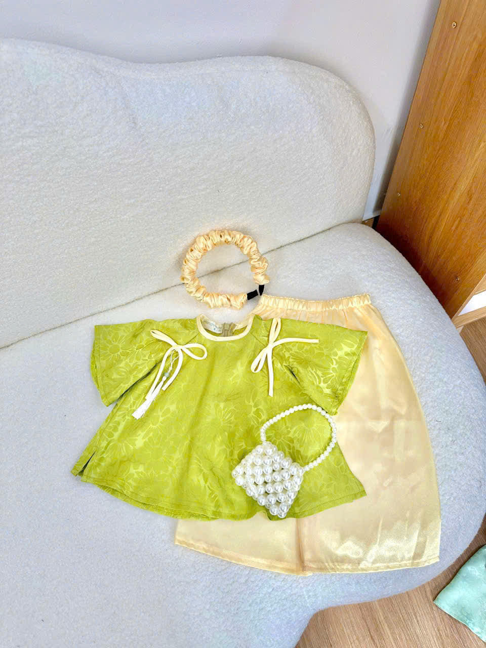 Mẫn Hoa Vietnamese Pháp Phục Set for Girls (0–6 Years) | Traditional Vietnamese Outfit | Matching Satin Headband Included | Tết & Cultural Celebration Wear