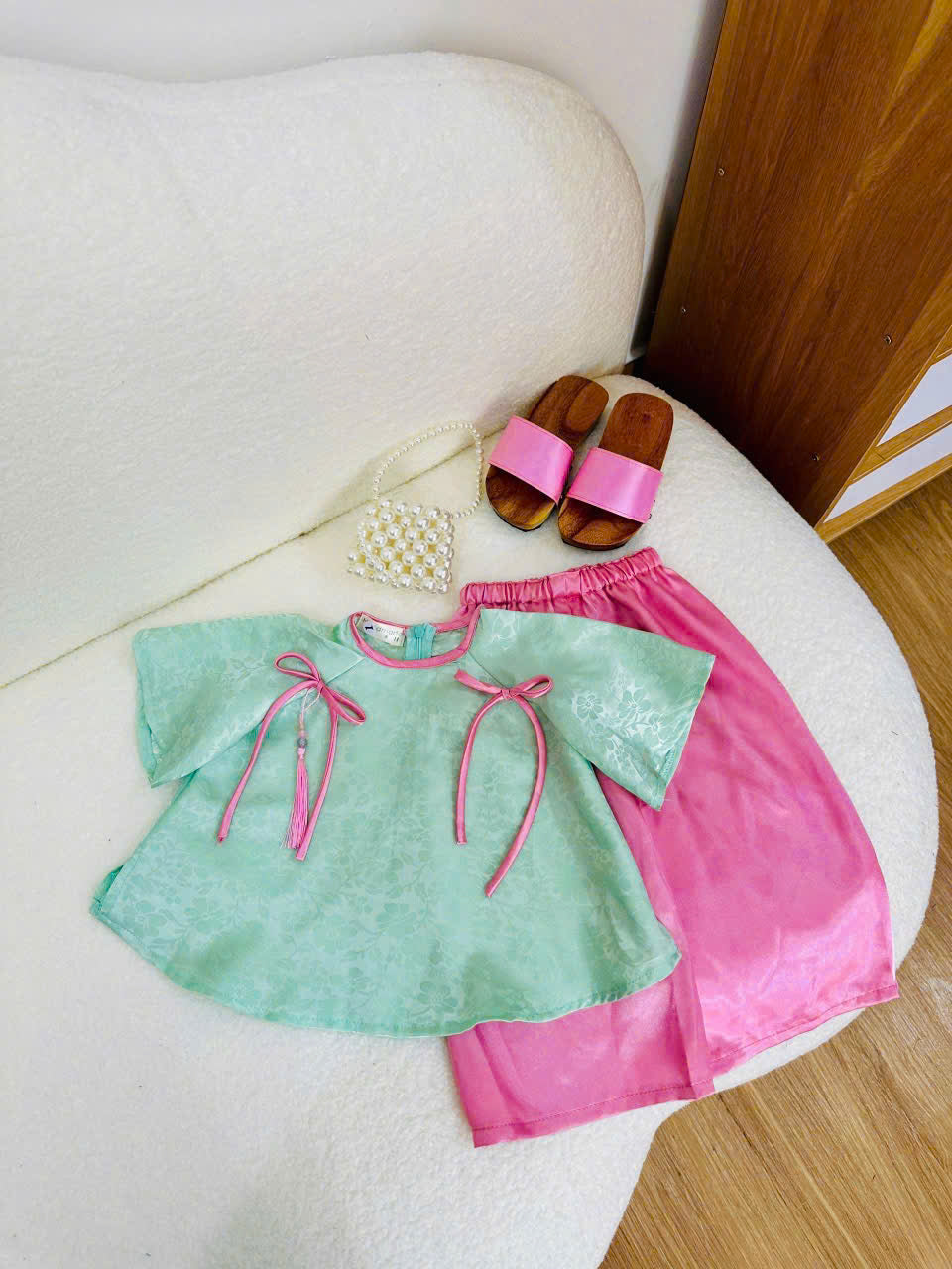 Mẫn Hoa Vietnamese Pháp Phục Set for Girls (0–6 Years) | Traditional Vietnamese Outfit | Matching Satin Headband Included | Tết & Cultural Celebration Wear