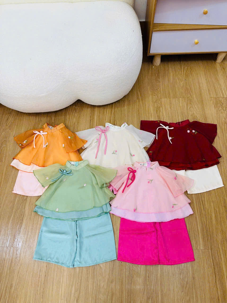 Uyên Thi Vietnamese Pháp Phục Set for Girls (0–6 Years) | Traditional Festival Outfit | Flutter Sleeves| Floral Embroidered Festival Outfit | Tết & Cultural Celebration Wear