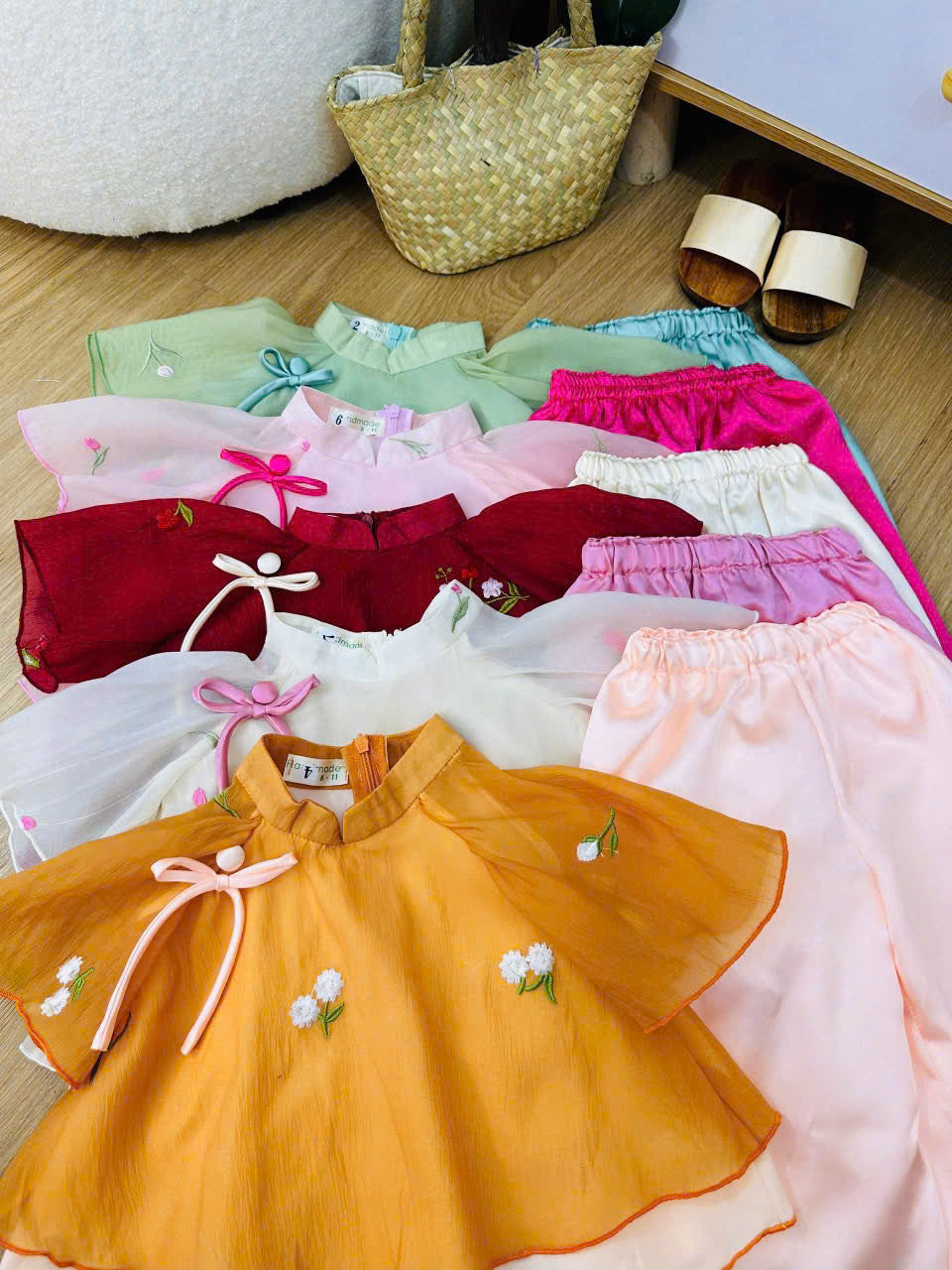 Uyên Thi Vietnamese Pháp Phục Set for Girls (0–6 Years) | Traditional Festival Outfit | Flutter Sleeves| Floral Embroidered Festival Outfit | Tết & Cultural Celebration Wear