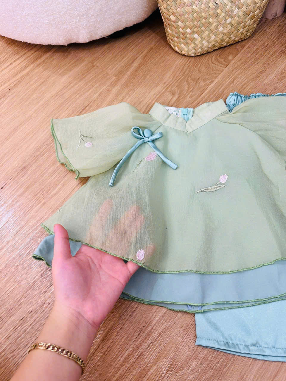 Uyên Thi Vietnamese Pháp Phục Set for Girls (0–6 Years) | Traditional Festival Outfit | Flutter Sleeves| Floral Embroidered Festival Outfit | Tết & Cultural Celebration Wear