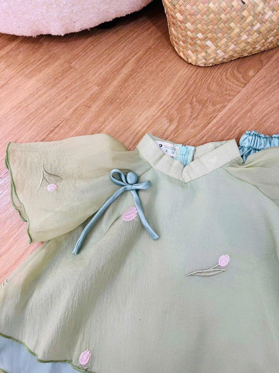Uyên Thi Vietnamese Pháp Phục Set for Girls (0–6 Years) | Traditional Festival Outfit | Flutter Sleeves| Floral Embroidered Festival Outfit | Tết & Cultural Celebration Wear