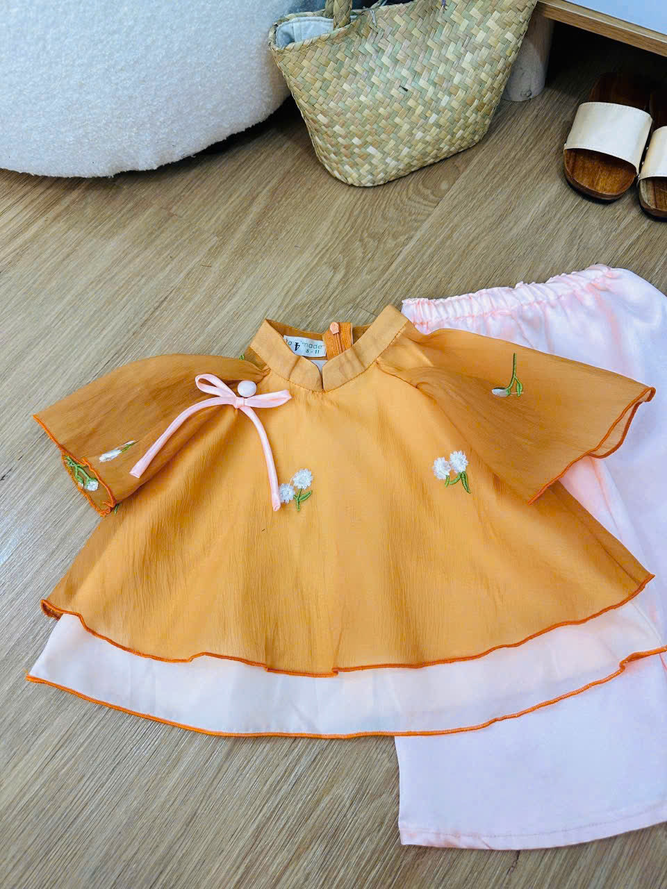 Uyên Thi Vietnamese Pháp Phục Set for Girls (0–6 Years) | Traditional Festival Outfit | Flutter Sleeves| Floral Embroidered Festival Outfit | Tết & Cultural Celebration Wear