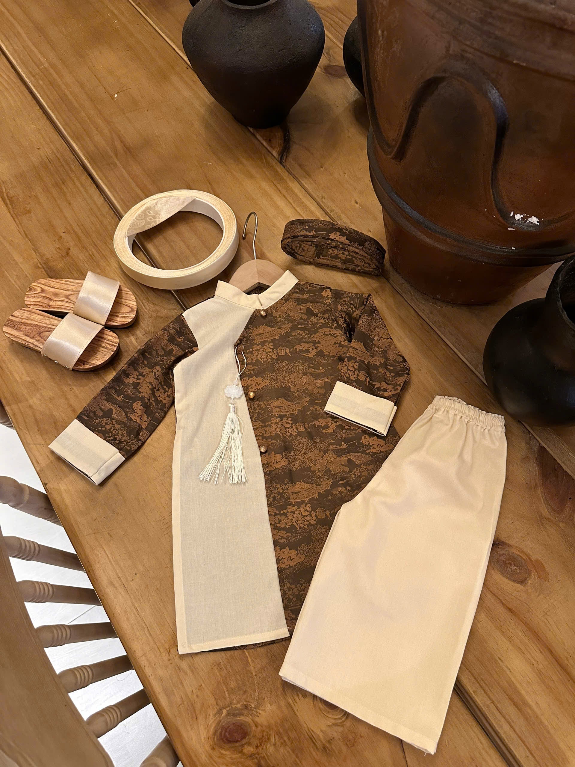 Imperial Mist Áo Dài – Chestnut Ivory Boy Version (Newborn–9 Years) | Optional Soft Mấn & Ivory Khăn Đóng