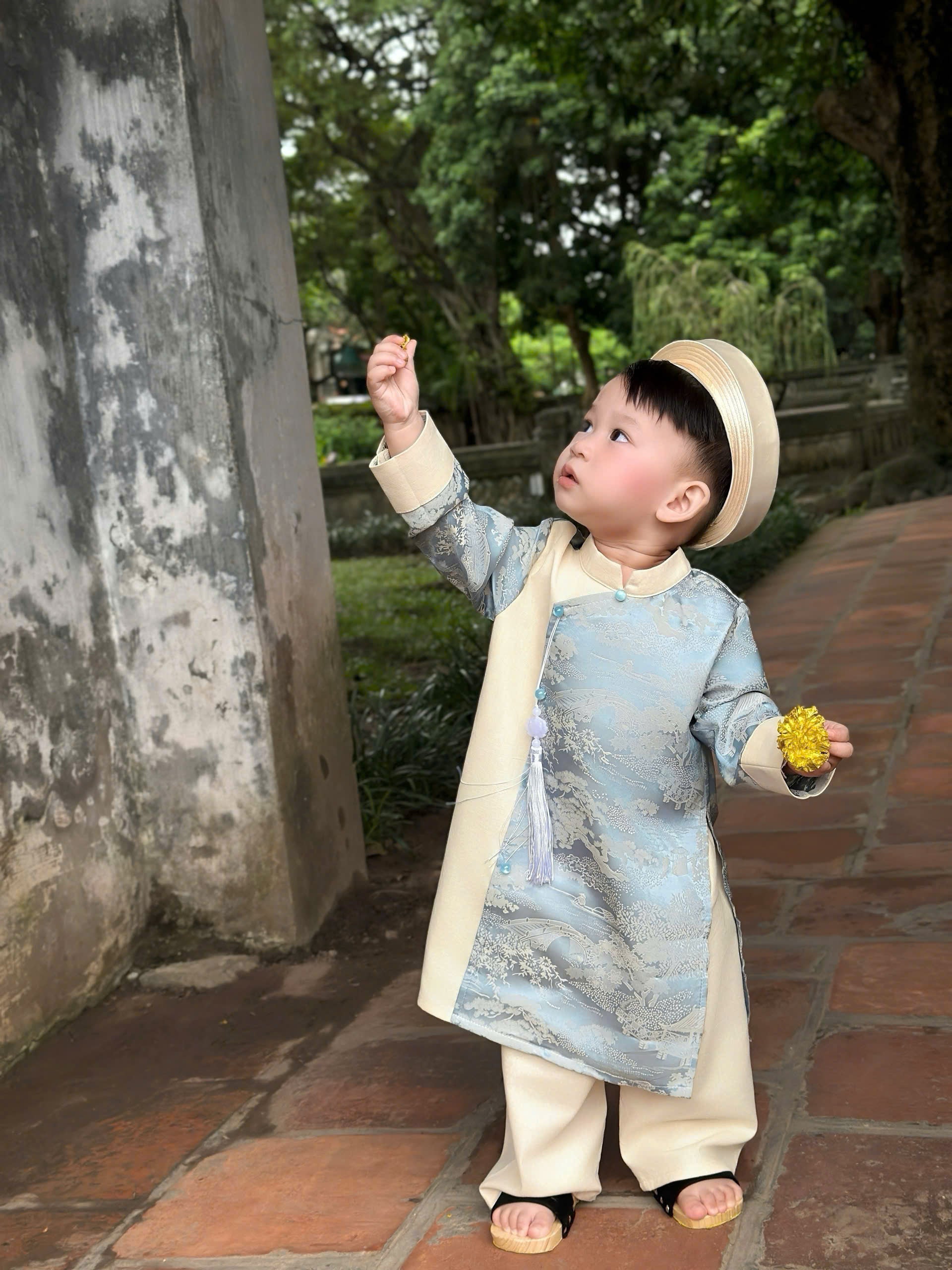 Imperial Mist Áo Dài – Cream Blue Harmony Boy Version (Newborn–9 Years) | Optional Soft Mấn & Ivory Khăn Đóng