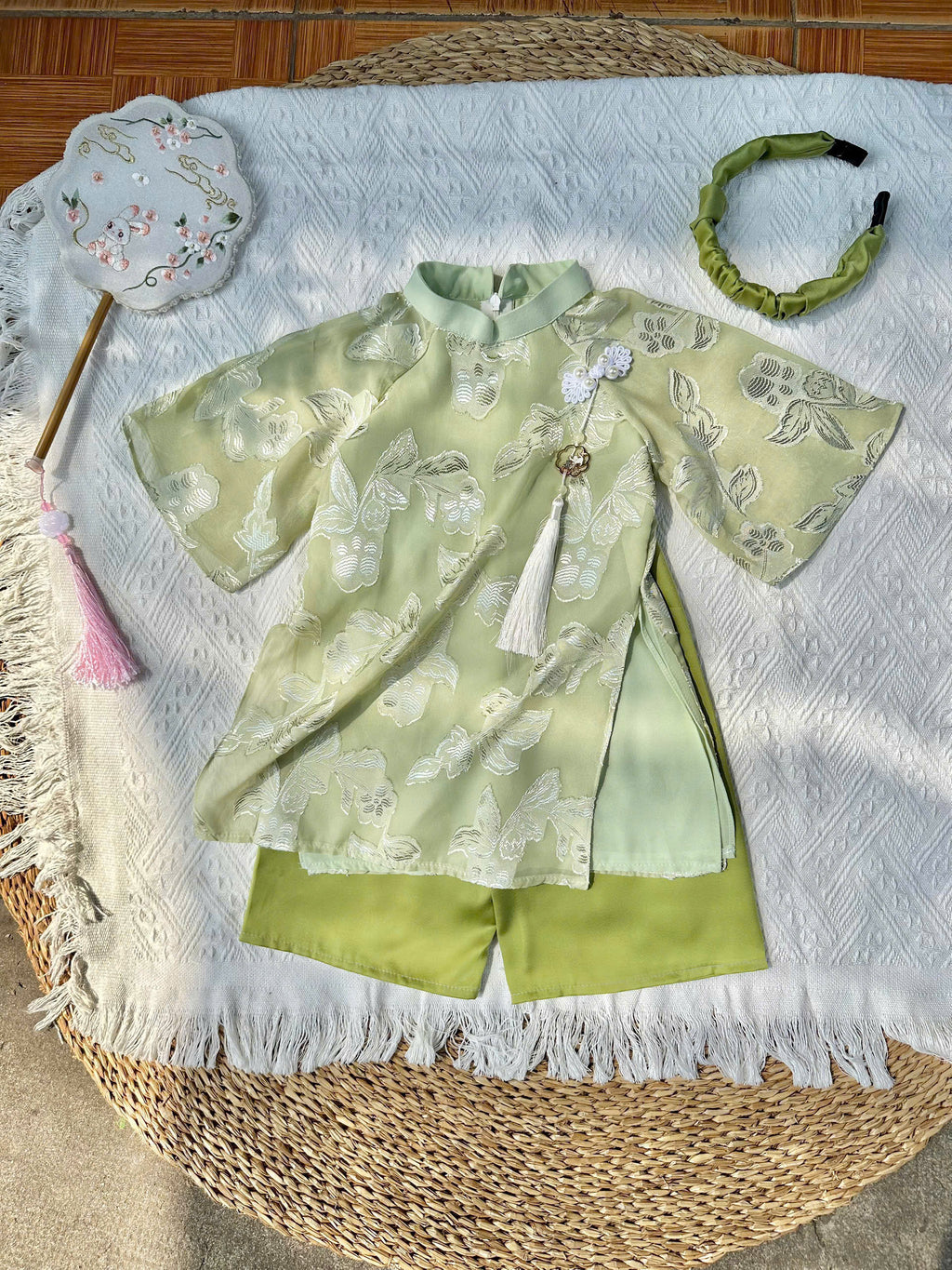 Patched Silk Áo Dài Set – Jade Whisper (12 Months–4 Years) | Traditional Vietnamese Outfit for Girls | Matching Headband Included