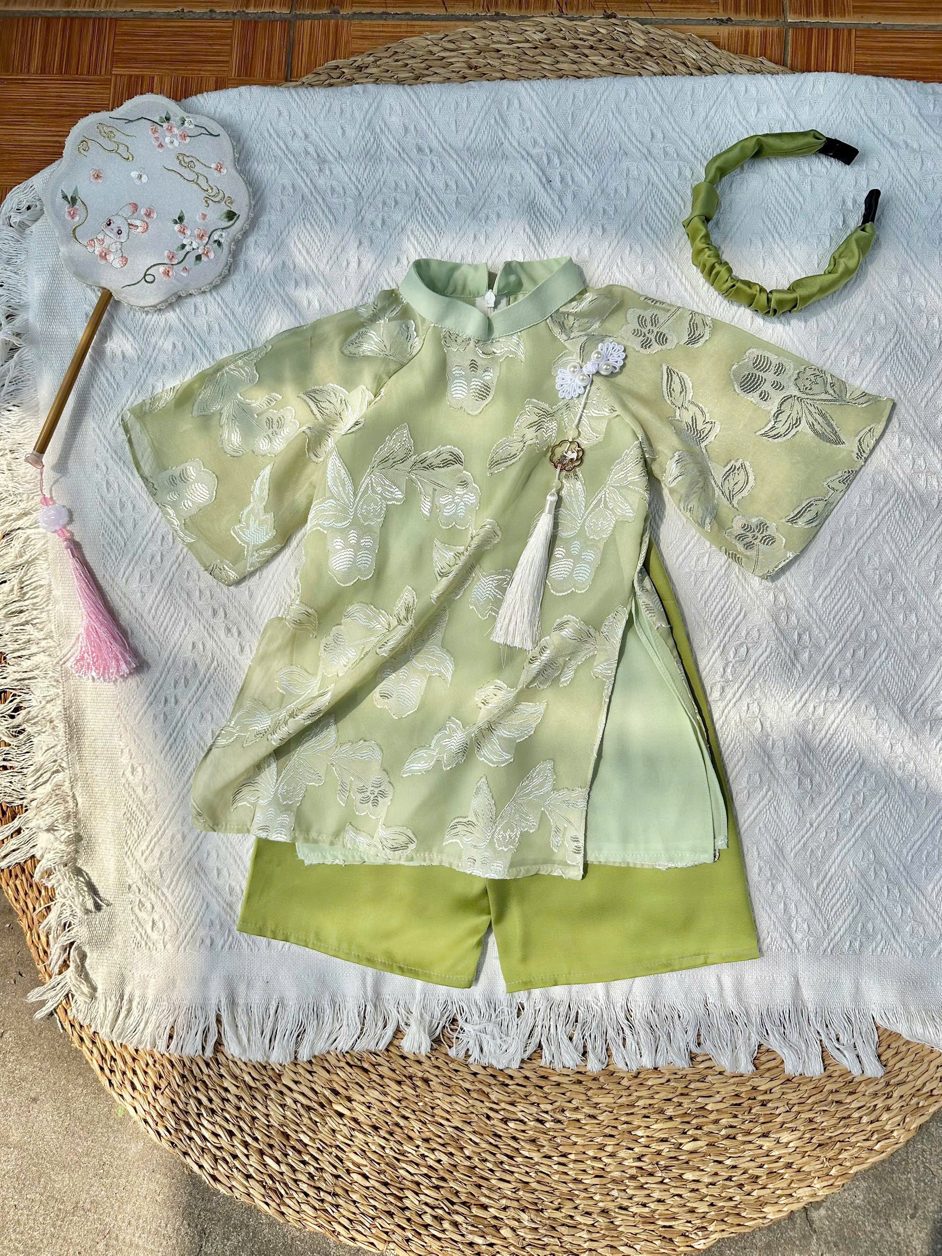 Patched Silk Áo Dài Set – Jade Whisper (12 Months–4 Years) | Traditional Vietnamese Outfit for Girls | Matching Headband Included