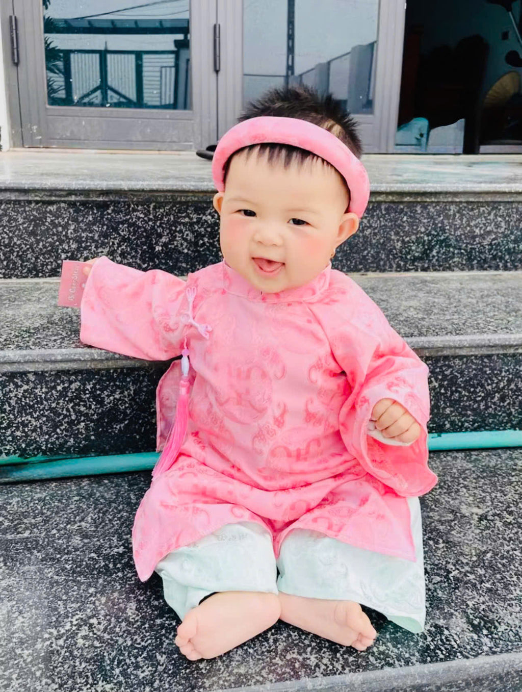 Soft Brocade Áo Dài Set – Lotus Mist (6 Months–4 Years) | Traditional Vietnamese Outfit for Girls | Matching Headband Included