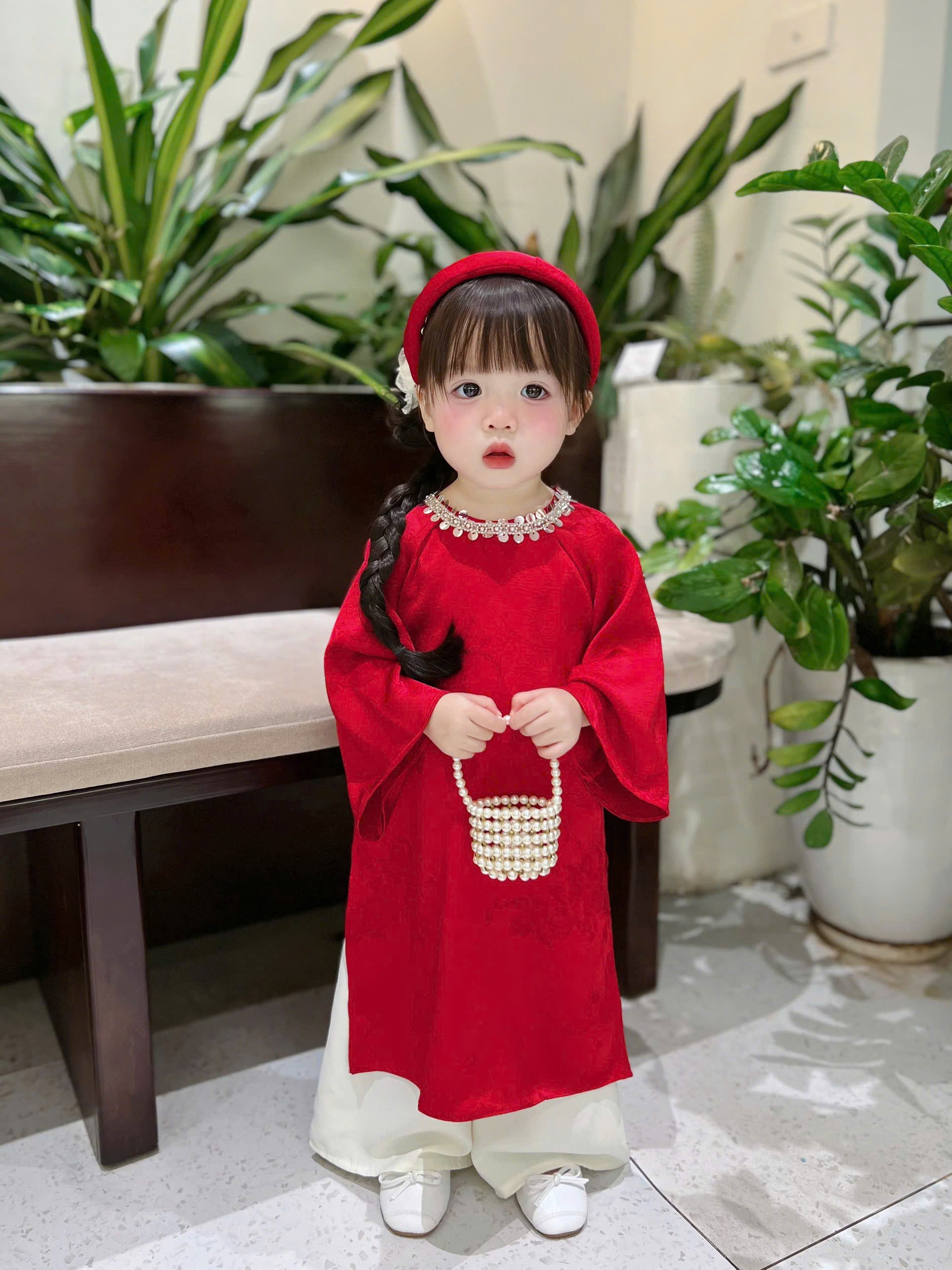 Classic Red Silk Áo Dài – Crimson Shimmer (6 Months–4 Years) | Traditional Vietnamese Outfit for Girls | Matching Headband Included