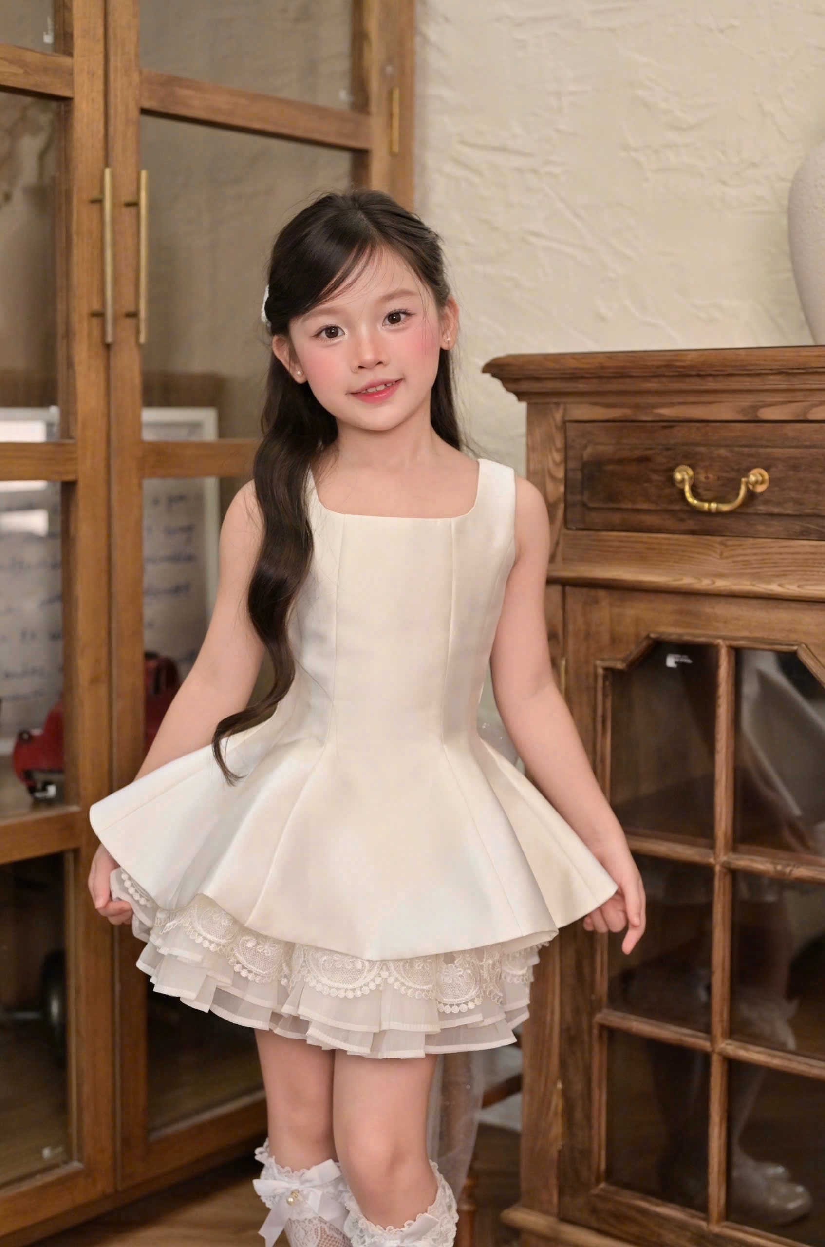 Bella Bloom 3-in-1 Flower Girl Dress 1–6 Years | Removable Overskirt & Bow Train | Birthday, Communion & Wedding Dress
