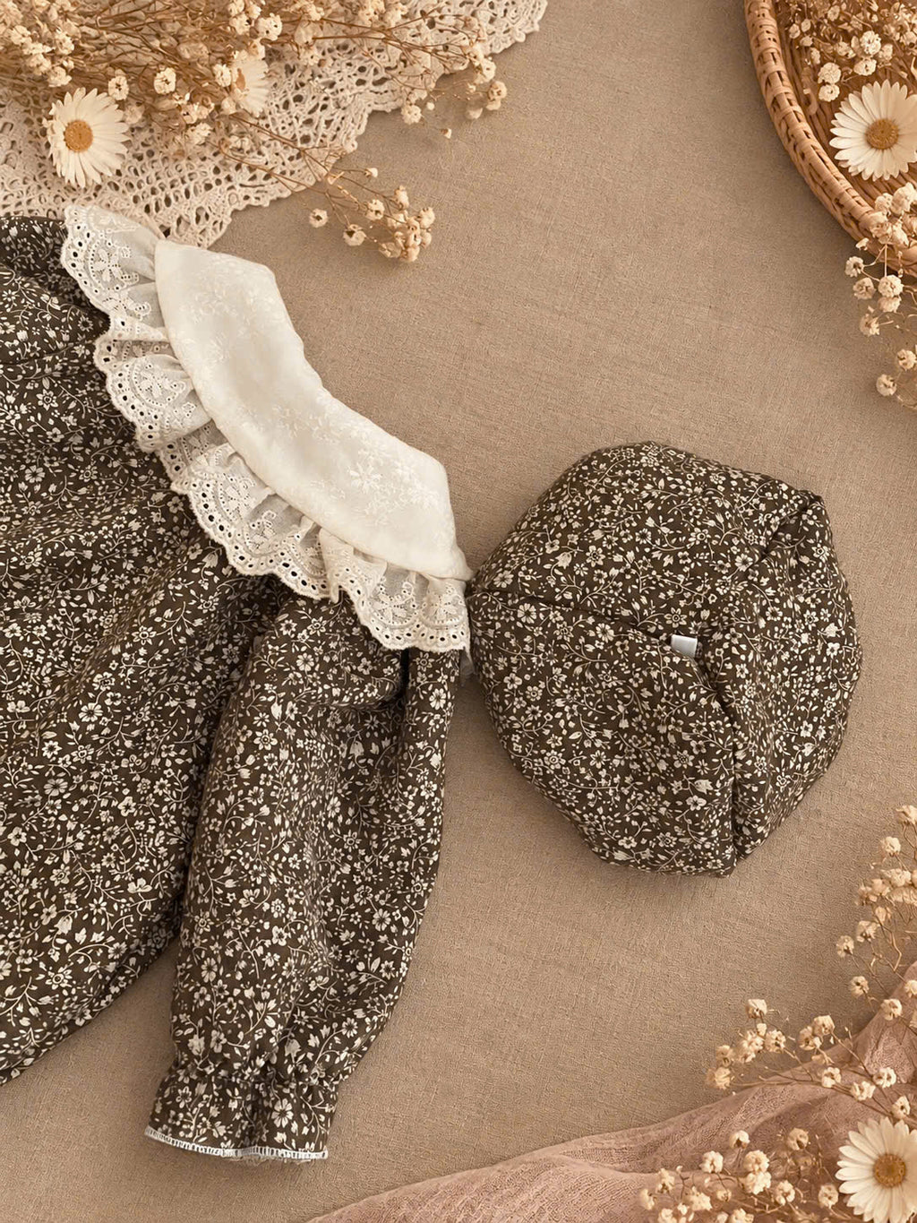 Brown Vintage Floral Linen Gauze Baby Romper Set Newborn–12 Months | Lace Collar Romper with Matching Bonnet