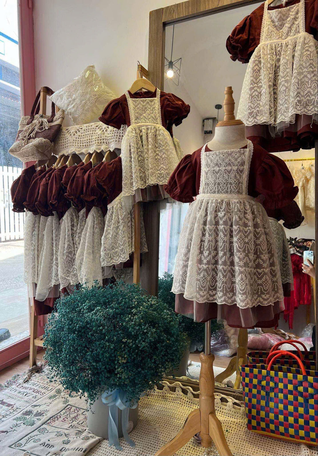 Vintage Lace Apron Dress – Burgundy Puff Sleeve Girl Dress with Bow Back (1–6Y)