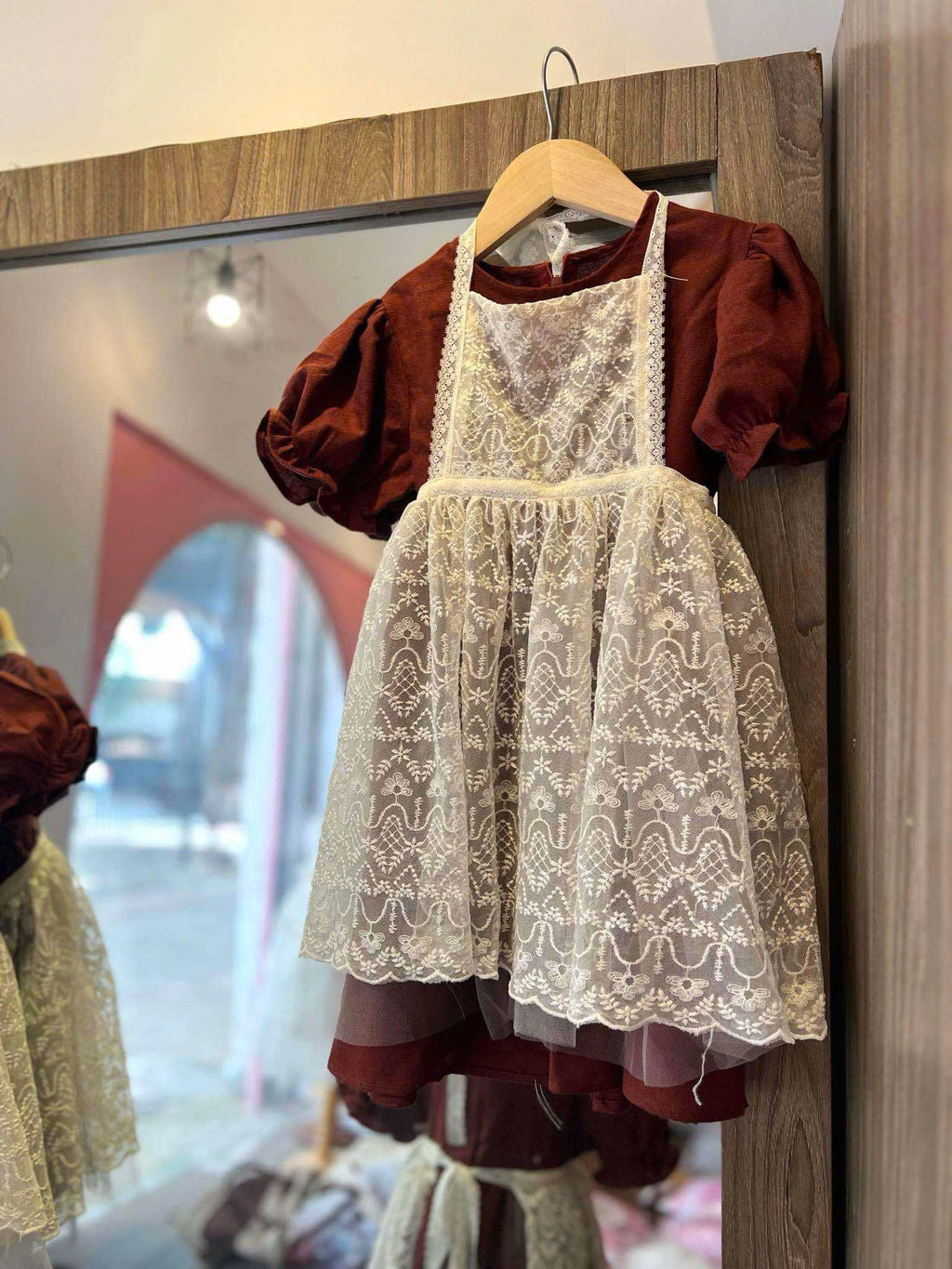 Vintage Lace Apron Dress – Burgundy Puff Sleeve Girl Dress with Bow Back (1–6Y)
