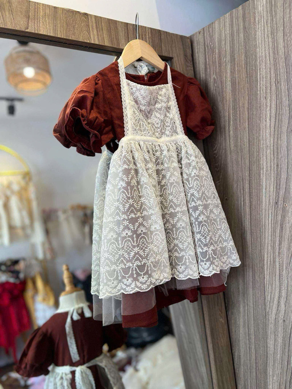 Vintage Lace Apron Dress – Burgundy Puff Sleeve Girl Dress with Bow Back (1–6Y)