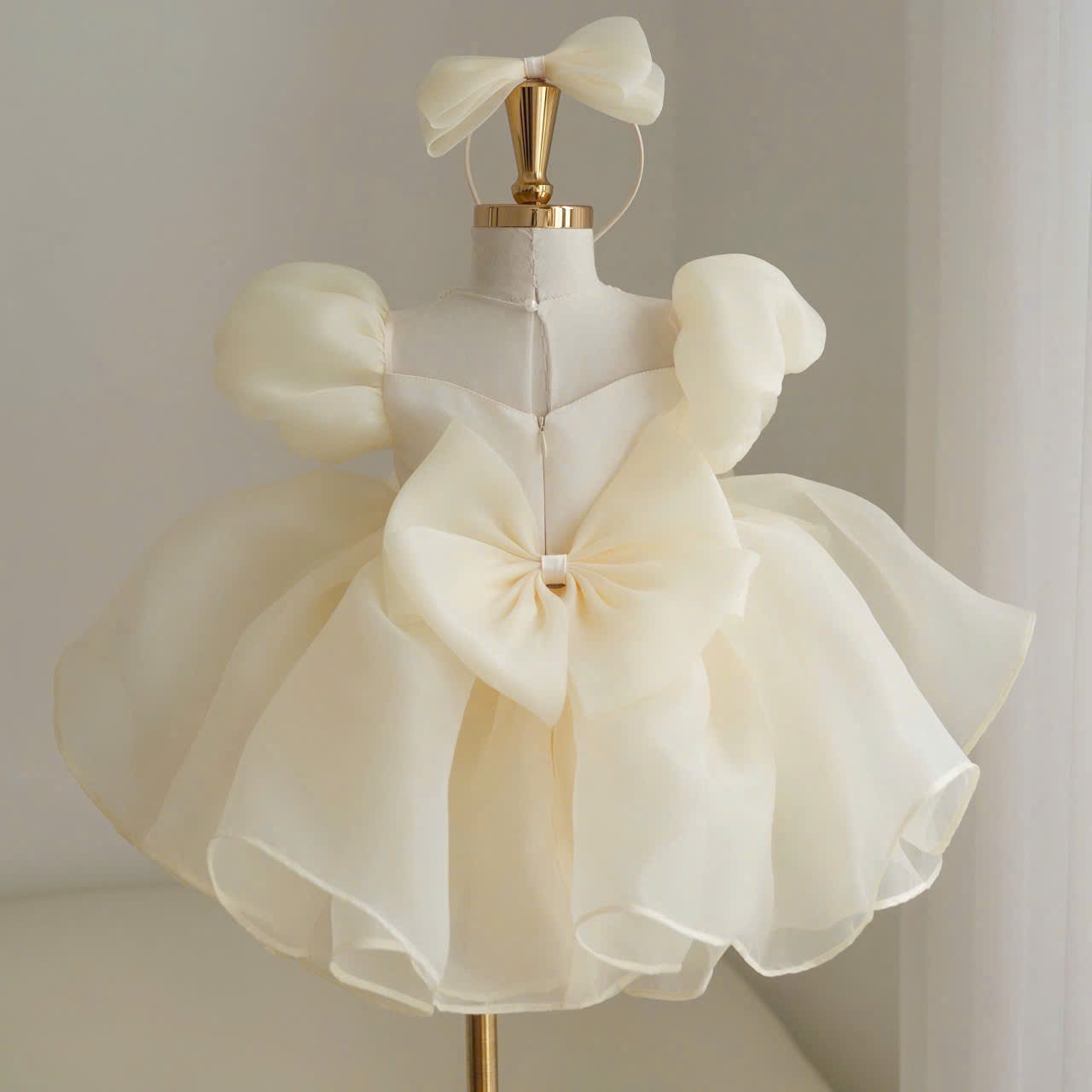 Puff Sleeve Flower Girl Dress – Luxury Baby Birthday Dress, Ivory and White, Tulle Bow Party Dress, Wedding & Special Occasion Outfit (1–6Y)