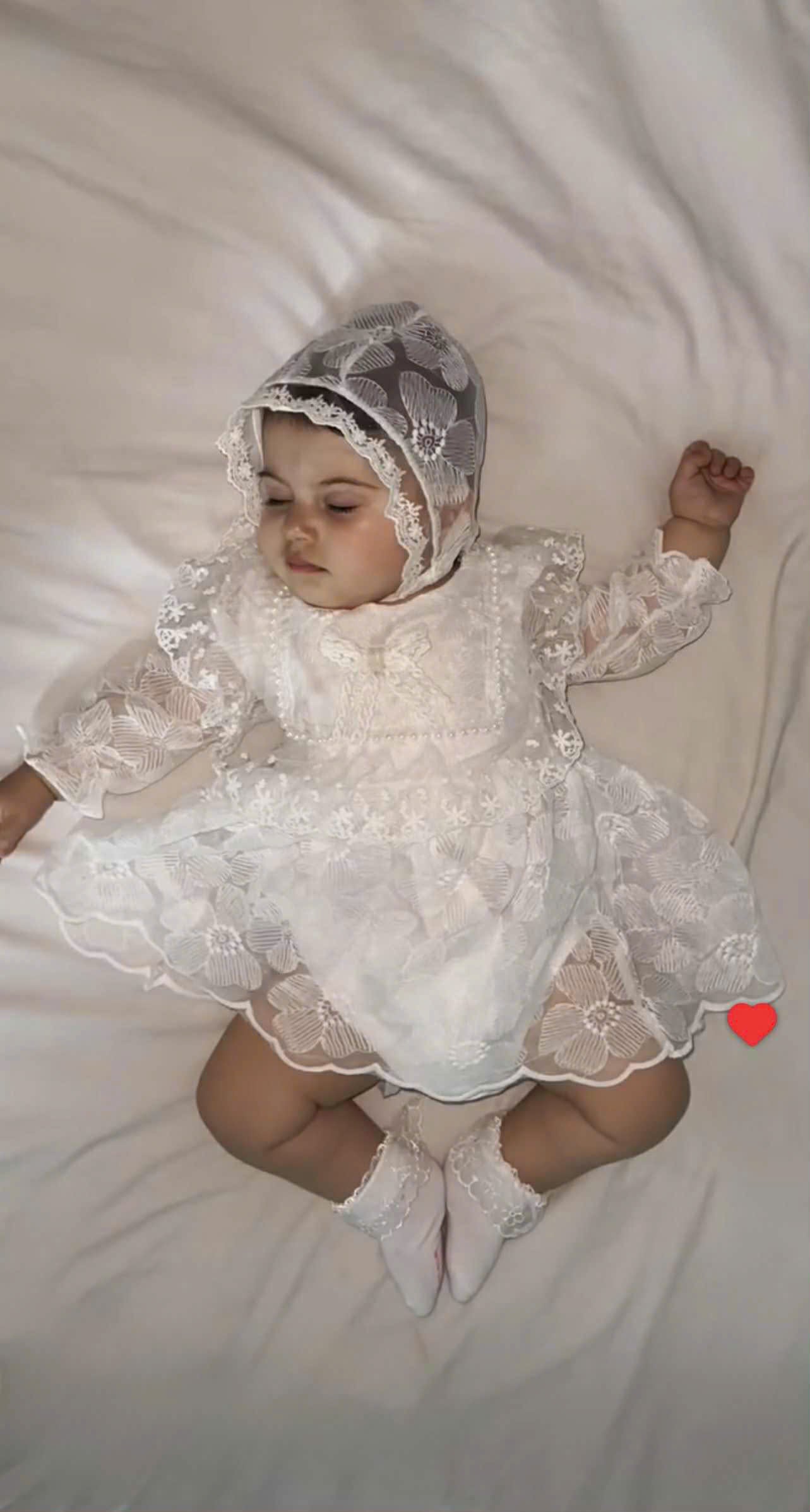 Dream Lace Romper NB–12M | Vintage Lace Baby Romper with Bonnet | Party & Photoshoot Outfit