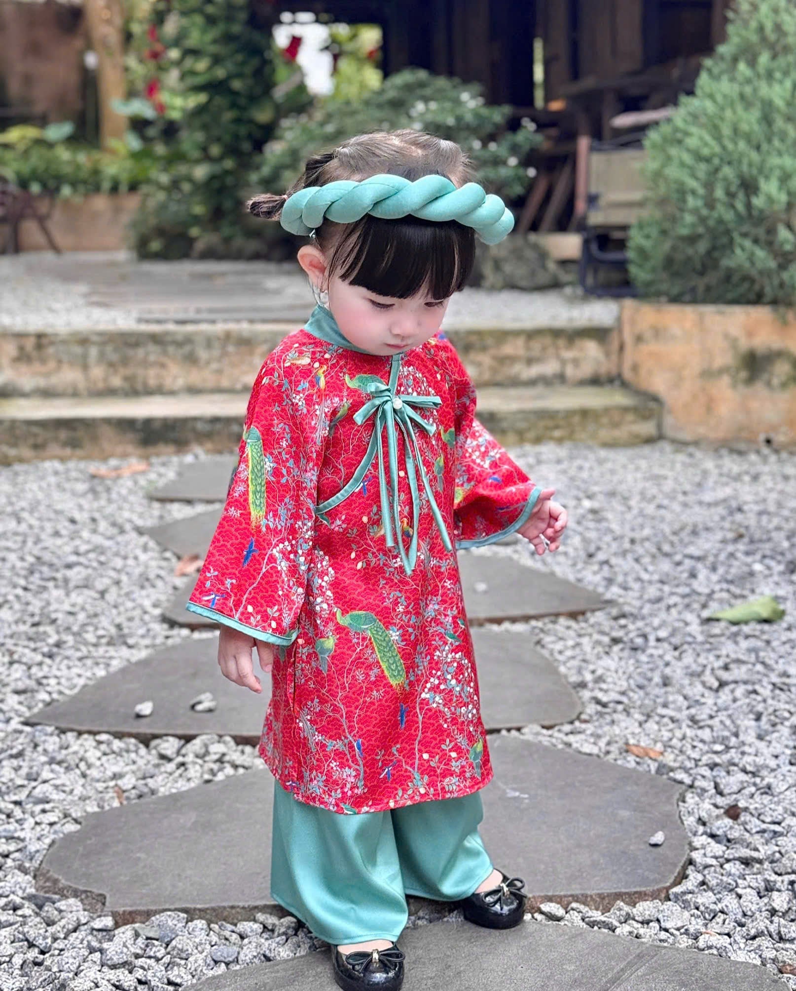 Green Peacock Floral Áo Dài & Soft Khăn Mấn Set (NB–7Y) | Textured Silk Vietnamese Traditional Outfit | Tết, Moon Festival & Ceremony Wear